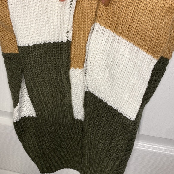 Reversible Sweater - Picture 4 of 4